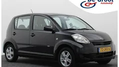 Zwart Gebruikt 2009 Daihatsu Sirion Hatchback | € 3.950 (Eerlijke prijs)