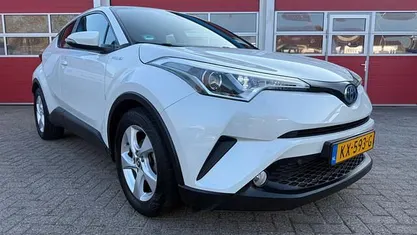Occasion 2017 Toyota C-HR SUV | € 17.450 (Eerlijke prijs)