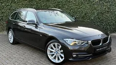 Bruin Gebruikt 2017 BMW 318 Executive Stationwagen | € 13.750 (Eerlijke prijs)