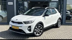 Wit Gebruikt 2020 Kia Stonic SUV | € 14.945 (Eerlijke prijs)
