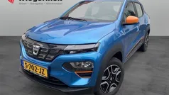 Blauw Gebruikt 2022 Dacia Spring Comfort Plus Hatchback | € 11.293 (Eerlijke prijs)