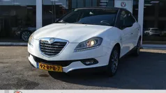 Wit Gebruikt 2011 Lancia Delta Silver Hatchback | € 5.990 (Eerlijke prijs)