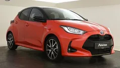 Rood Gebruikt 2021 Toyota Yaris Edition Hatchback | € 22.499 (Eerlijke prijs)