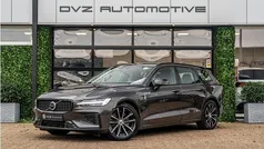 Grijs Gebruikt 2022 Volvo V60 Plus Stationwagen | € 29.950 (Eerlijke prijs)