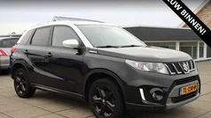 Zwart Gebruikt 2018 Suzuki Vitara SUV | € 18.450 (Eerlijke prijs)