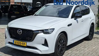 Wit Gebruikt 2023 Mazda CX-60 Homura-Line SUV | € 40.750 (Eerlijke prijs)
