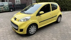 Geel Gebruikt 2011 Peugeot 107 Hatchback | € 2.250 (Eerlijke prijs)
