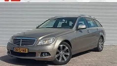 Beige, metallic lak Gebruikt 2008 Mercedes C220 Business Stationwagen | € 3.448 (Eerlijke prijs)