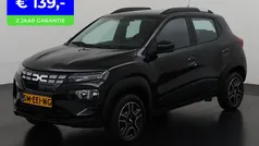 Zwart Gebruikt 2022 Dacia Spring Essentiel Hatchback | € 11.395 (Eerlijke prijs)