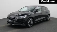 Zwart Gebruikt 2023 Ford Focus Titanium Hatchback | € 19.900 (Goede deal)
