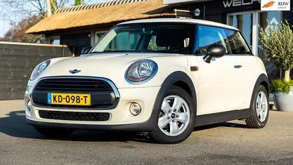 Wit Gebruikt 2016 Mini ONE Business Hatchback | € 10.950 (Goede deal)
