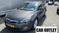 Grijs, metallic lak Gebruikt 2011 Opel Astra Sport Stationwagen | € 3.950 (Goede deal)