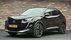 Zwart Gebruikt 2021 Peugeot e-2008 GT SUV | € 20.900 (Eerlijke prijs)