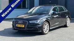 Zwart, metallic lak Gebruikt 2015 Audi A3 Sportback Ambition Hatchback | € 15.950 (Eerlijke prijs)