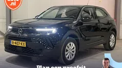 Zwart, metallic lak Gebruikt 2022 Opel Mokka Edition SUV | € 15.995 (Goede deal)