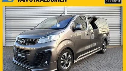 Grijs Occasion 2021 Opel Vivaro Sport MPV | € 24.950