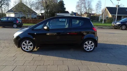 Gebruikt 2005 Mitsubishi Colt Invite Hatchback | € 1.199 (Eerlijke prijs)