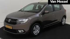Bruin Gebruikt 2020 Dacia Sandero Comfort Hatchback | € 12.435 (Eerlijke prijs)