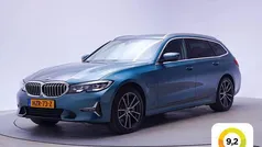 Blauw Gebruikt 2020 BMW 330 Luxury Line Stationwagen | € 28.845 (Super prijs)