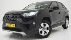 Zwart, metallic lak Gebruikt 2020 Toyota RAV4 SUV | € 29.840 (Goede deal)