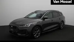 Grijs Gebruikt 2025 Ford Focus ST-Line X Stationwagen | € 29.900 (Eerlijke prijs)