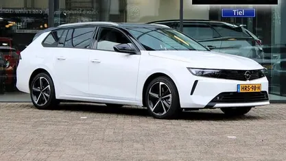 Occasion 2025 Opel Astra Stationwagen | € 35.444 (Eerlijke prijs)