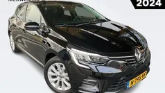 Gebruikt 2022 Renault Clio V Intens Hatchback | € 15.445 (Eerlijke prijs)