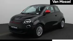 Zwart Gebruikt 2023 Fiat 500e Red Hatchback | € 20.900 (Eerlijke prijs)