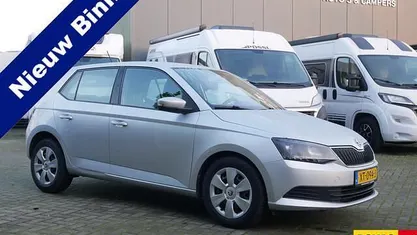 Zilver (metallic) Gebruikt 2015 Skoda Fabia Active Hatchback | € 5.995 (Eerlijke prijs)