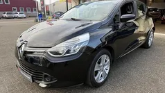 Zwart Gebruikt 2013 Renault Clio IV Expression Hatchback | € 6.950 (Eerlijke prijs)