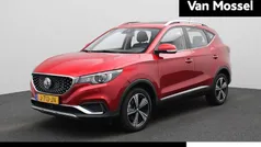 Rood Gebruikt 2020 MG ZS Luxury Sedan | € 15.495 (Eerlijke prijs)