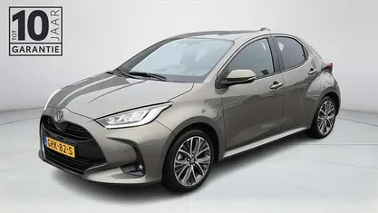 Occasion Toyota Yaris Hybrid Executive 131 PK (96 kW) 2024 Groen Hatchback