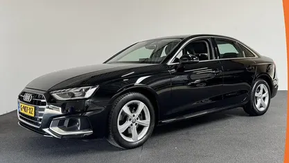 Zwart Gebruikt 2020 Audi A4 Business Sedan | € 23.490 (Super prijs)