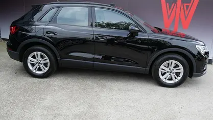 Zwart Gebruikt 2021 Audi Q3 SUV | € 27.490 (Eerlijke prijs)