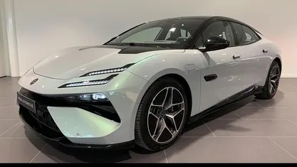 Gebruikt 2025 Lotus Emeya Hatchback | € 99.995