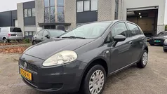 Grijs (metallic) Gebruikt 2008 Fiat Grande Punto Hatchback | € 2.350 (Goede deal)