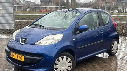 Occasion 2006 Peugeot 107 Hatchback | € 1.499 (Eerlijke prijs)