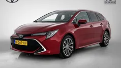 Rood metallic Gebruikt 2020 Toyota Corolla Executive Stationwagen | € 23.445 (Eerlijke prijs)