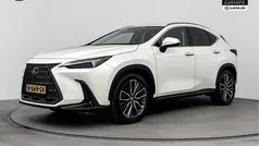 Wit Gebruikt 2022 Lexus NX450h+ Executive Line SUV | € 54.950 (Eerlijke prijs)