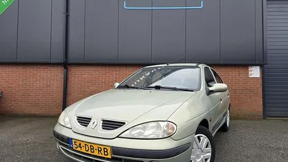 Occasion Renault Mégane 107 PK (78 kW) 1999 Groen Sedan