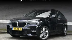 Zwart Gebruikt 2022 BMW X1 Executive SUV | € 29.885 (Eerlijke prijs)