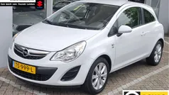 Wit Gebruikt 2013 Opel Corsa Selection Hatchback | € 5.745 (Eerlijke prijs)