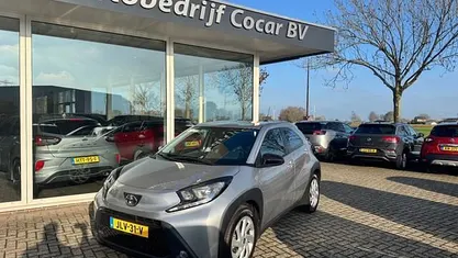 Occasion Toyota Aygo Play 72 PK (52 kW) 2022 Grijs Hatchback