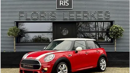 Occasion 2015 Mini Cooper Business Hatchback | € 9.950 (Eerlijke prijs)