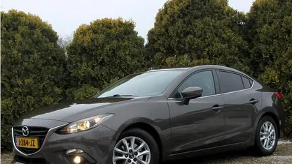 Occasion 2015 Mazda 3 Sedan | € 8.990 (Goede deal)