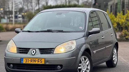 Occasion Renault Scénic II Luxe 135 PK (99 kW) 2005 Grijs MPV