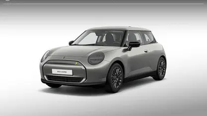 Gebruikt 2025 Mini Cooper SE Essential Hatchback | € 35.990 (Super prijs)