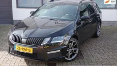 Zwart, metallic lak Gebruikt 2017 Skoda Octavia Business Line Stationwagen | € 18.950 (Eerlijke prijs)