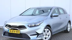 Grijs Gebruikt 2022 Kia Ceed Hatchback | € 16.450 (Eerlijke prijs)