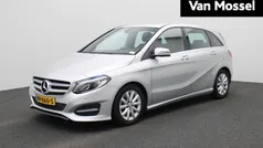 Grijs Gebruikt 2017 Mercedes B180 Ambition MPV | € 14.900 (Goede deal)